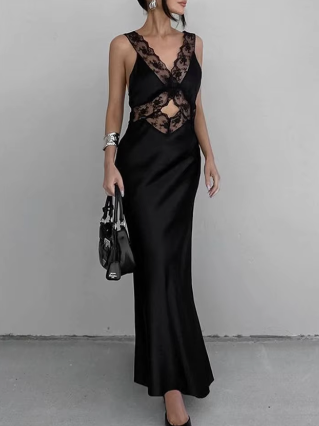 Elegant Lace Detail Maxi Dress