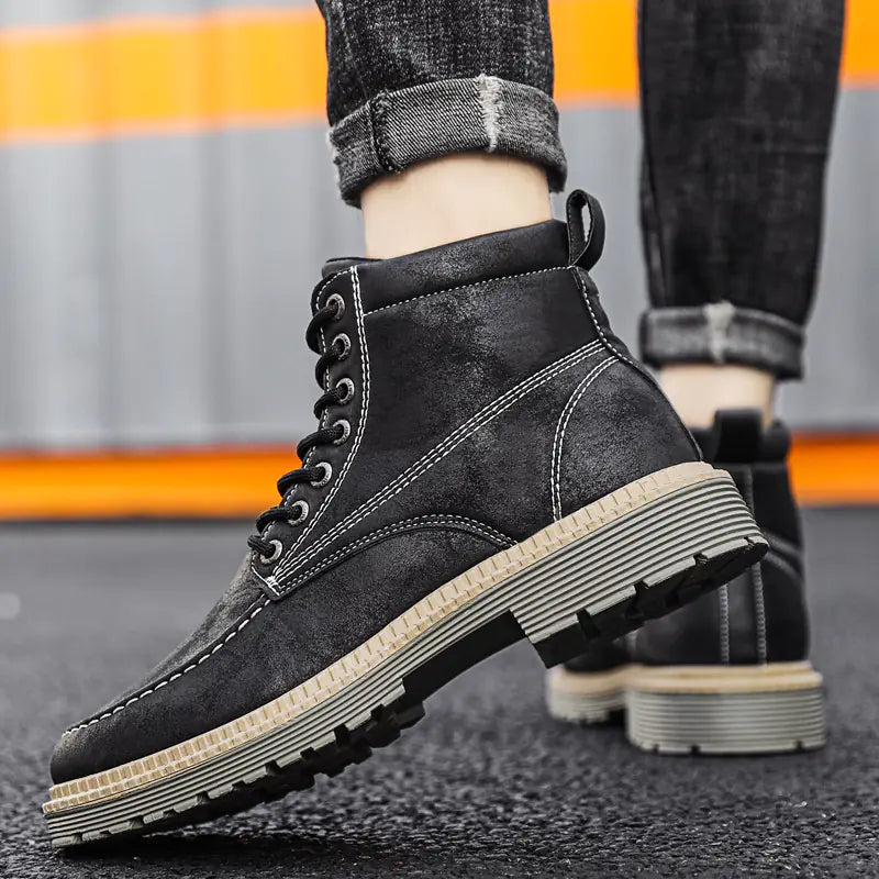 Men's Retro Fashion Casual Leather Tooling Boots