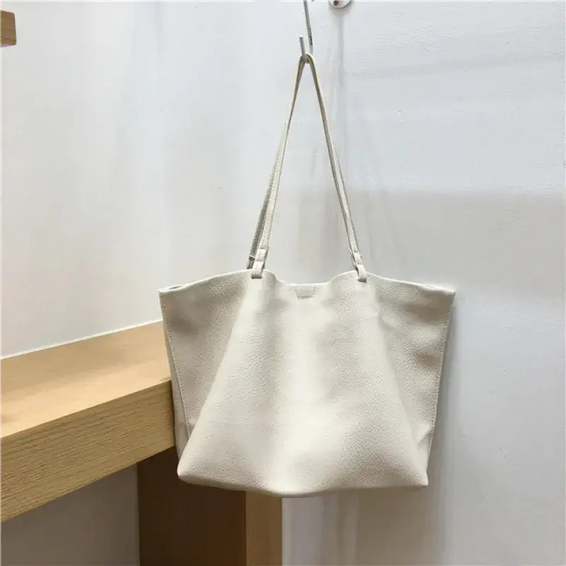 Chic Everyday Shoulder Bag