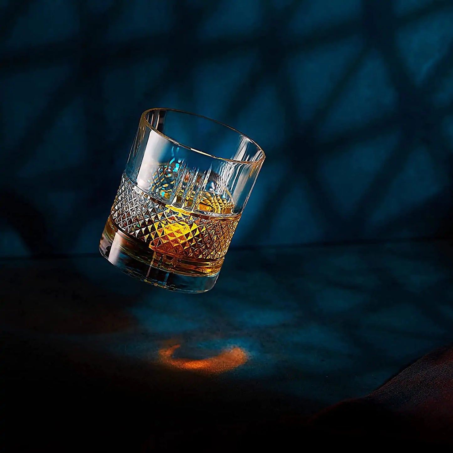 Elite Whiskey Essentials - Stones & Crystal Glass