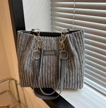 Spacious Urban Shoulder Bag