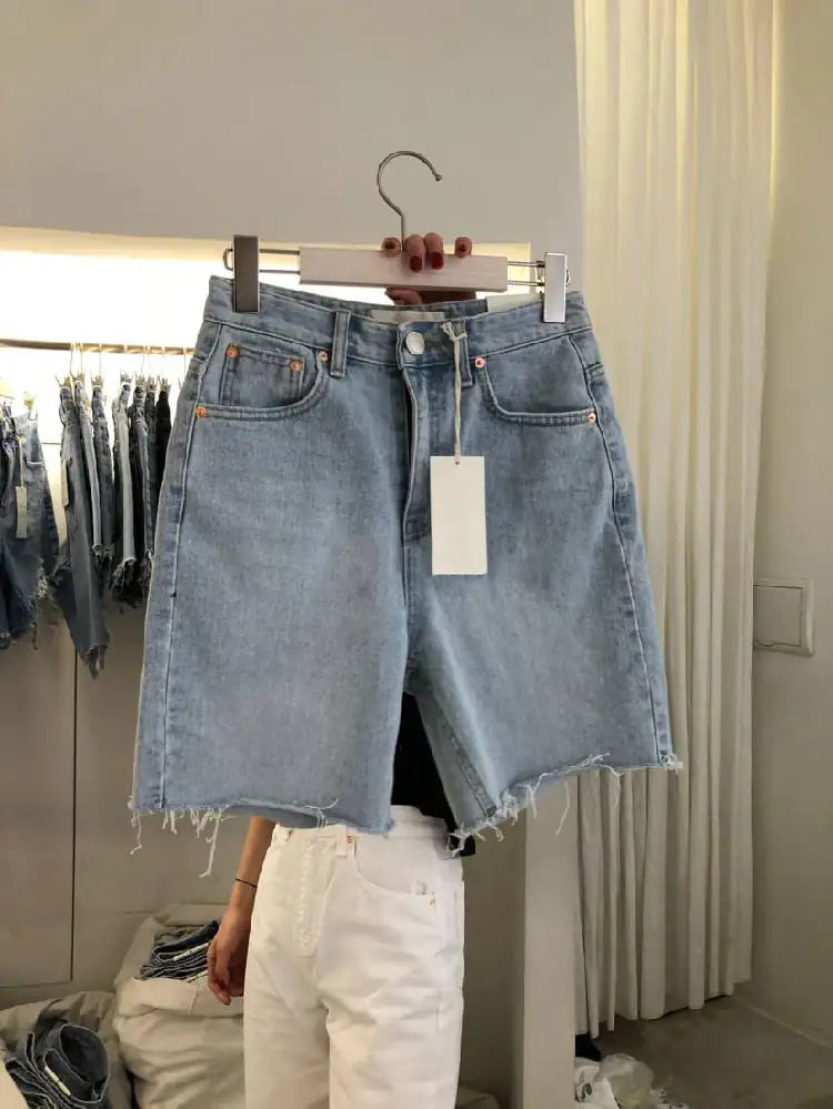 Chic Loose Five-Point Denim Shorts