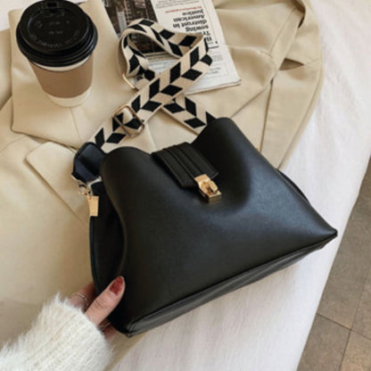 Chic Checkered Convertible Bag ChicCharm