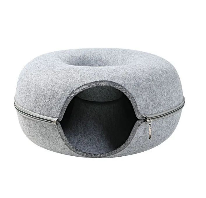All-Season Wool Felt Cat Haven