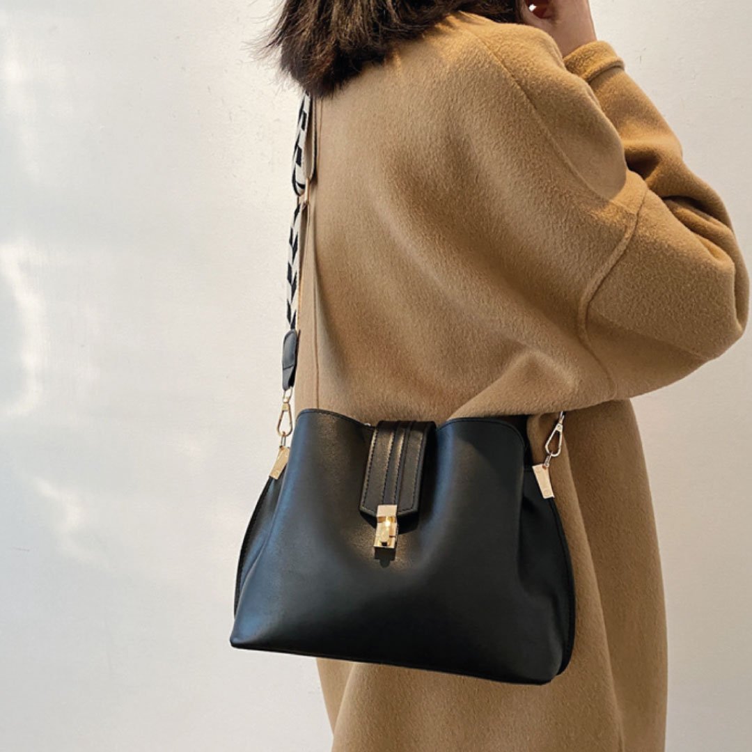 Chic Checkered Convertible Bag ChicCharm