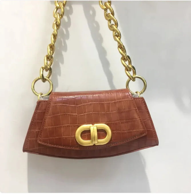Modern Élan Clutch