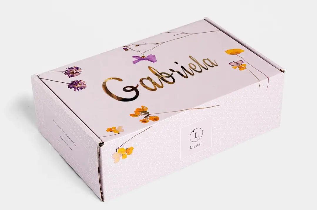 Lizush All Natural Lavender Gift Box with Bath Bomb and Shower Steamer - bath &amp; body products