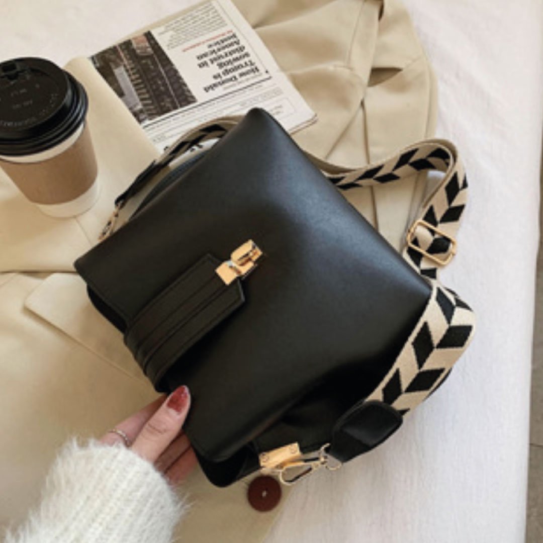 Chic Checkered Convertible Bag ChicCharm