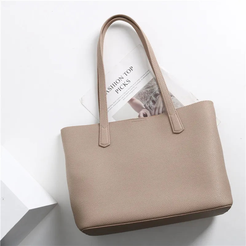 Chic Spacious Women&
