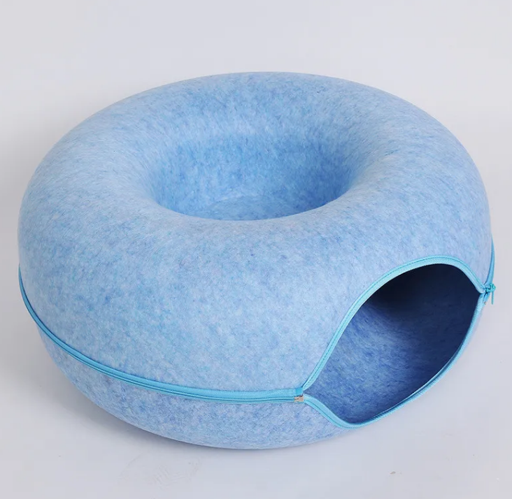 All-Season Wool Felt Cat Haven