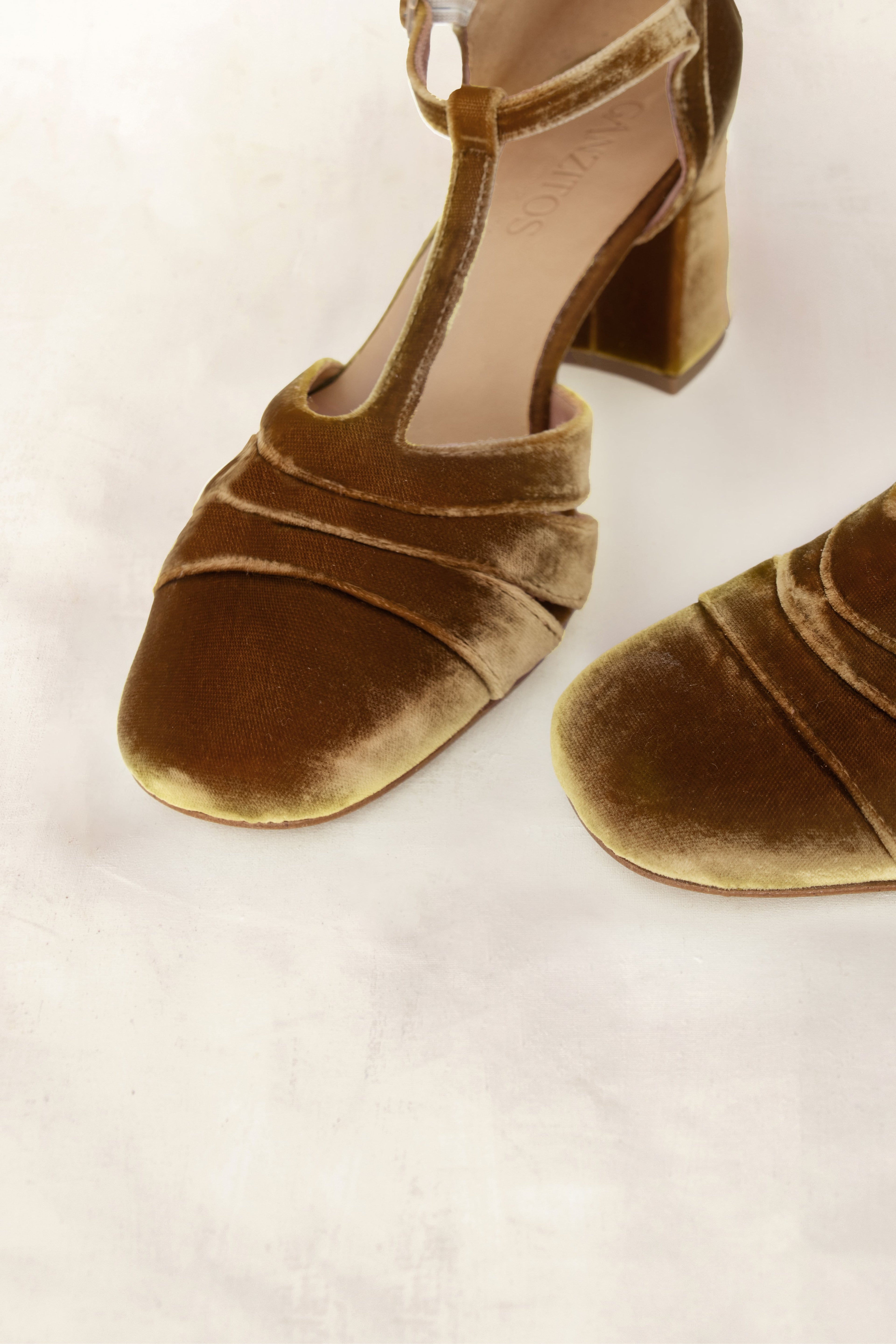 Aitana Velvet Comfort Shoes